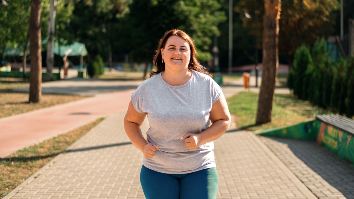 women-running-in-park