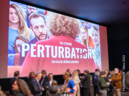 « Perturbations » : un film qui dénonce la grossophobie et provoque le débat  