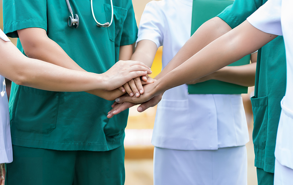 Орыс порносы: Эрик пен достары жағажайда Марина Левтовамен порнография